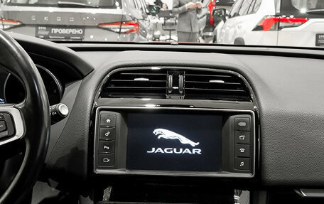 Jaguar F-Pace, 2017 год, 2 305 000 рублей, 19 фотография