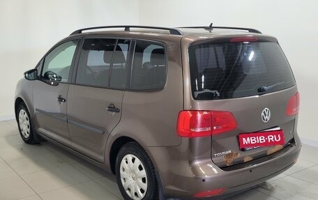 Volkswagen Touran III, 2012 год, 799 000 рублей, 6 фотография