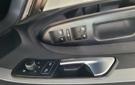 Volkswagen Touran III, 2012 год, 799 000 рублей, 12 фотография