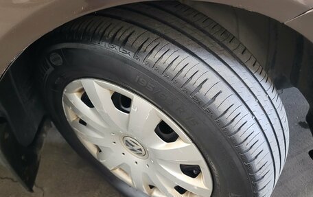 Volkswagen Touran III, 2012 год, 799 000 рублей, 18 фотография