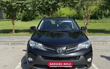 Toyota RAV4, 2015 год, 2 145 000 рублей, 3 фотография