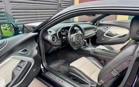Chevrolet Camaro VI, 2016 год, 2 850 000 рублей, 16 фотография