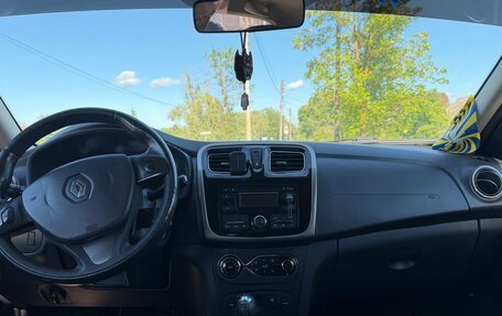 Renault Logan II, 2015 год, 650 000 рублей, 6 фотография