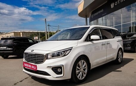 KIA Carnival III, 2019 год, 2 700 000 рублей, 2 фотография