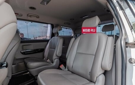KIA Carnival III, 2019 год, 2 700 000 рублей, 10 фотография