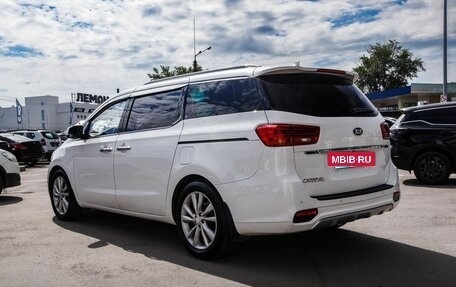 KIA Carnival III, 2019 год, 2 700 000 рублей, 8 фотография