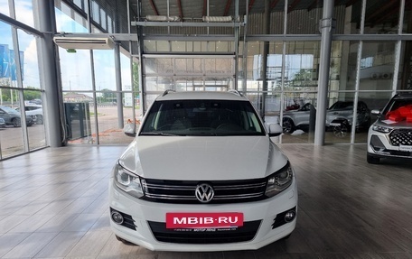 Volkswagen Tiguan I, 2015 год, 1 406 000 рублей, 2 фотография