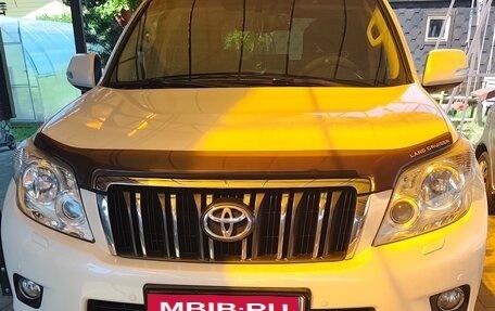 Toyota Land Cruiser Prado 150 рестайлинг 2, 2012 год, 2 600 000 рублей, 1 фотография