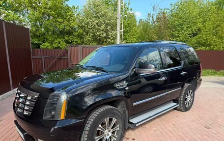 Cadillac Escalade III, 2011 год, 900 000 рублей, 1 фотография