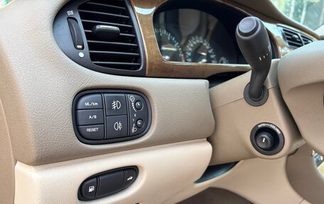 Jaguar S-Type I рестайлинг, 2003 год, 2 000 000 рублей, 26 фотография