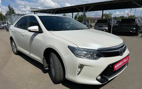 Toyota Camry, 2016 год, 1 885 000 рублей, 3 фотография