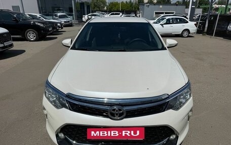 Toyota Camry, 2016 год, 1 885 000 рублей, 2 фотография