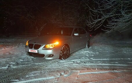 BMW 5 серия, 2004 год, 890 000 рублей, 2 фотография