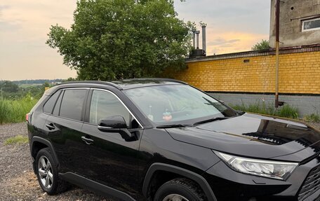 Toyota RAV4, 2020 год, 3 075 000 рублей, 11 фотография