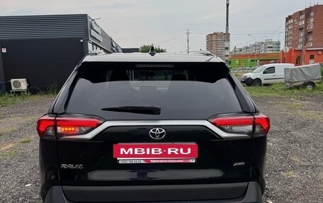 Toyota RAV4, 2020 год, 3 075 000 рублей, 17 фотография