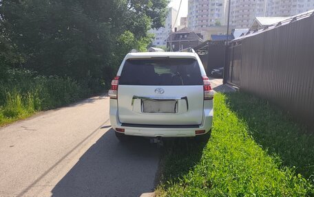 Toyota Land Cruiser Prado 150 рестайлинг 2, 2012 год, 2 600 000 рублей, 6 фотография
