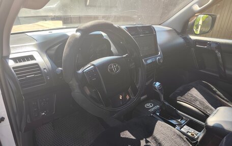 Toyota Land Cruiser Prado 150 рестайлинг 2, 2012 год, 2 600 000 рублей, 15 фотография