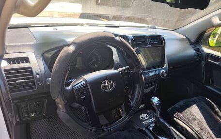 Toyota Land Cruiser Prado 150 рестайлинг 2, 2012 год, 2 600 000 рублей, 19 фотография