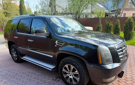 Cadillac Escalade III, 2011 год, 900 000 рублей, 3 фотография