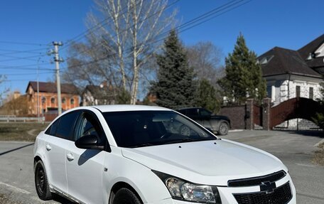 Chevrolet Cruze II, 2010 год, 400 000 рублей, 3 фотография