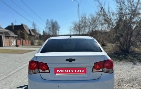 Chevrolet Cruze II, 2010 год, 400 000 рублей, 5 фотография
