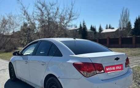 Chevrolet Cruze II, 2010 год, 400 000 рублей, 6 фотография