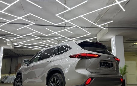 Toyota Highlander, 2026 год, 5 300 000 рублей, 2 фотография