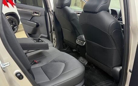 Toyota Highlander, 2026 год, 5 300 000 рублей, 30 фотография