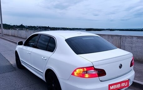 Skoda Superb III рестайлинг, 2012 год, 1 290 000 рублей, 3 фотография