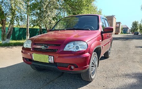 Chevrolet Niva I рестайлинг, 2017 год, 799 000 рублей, 5 фотография