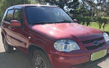 Chevrolet Niva I рестайлинг, 2017 год, 799 000 рублей, 8 фотография
