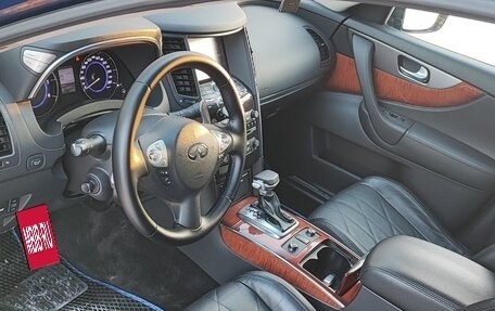 Infiniti QX70, 2014 год, 1 950 000 рублей, 9 фотография