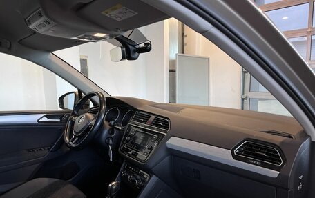 Volkswagen Tiguan II, 2017 год, 2 490 000 рублей, 12 фотография