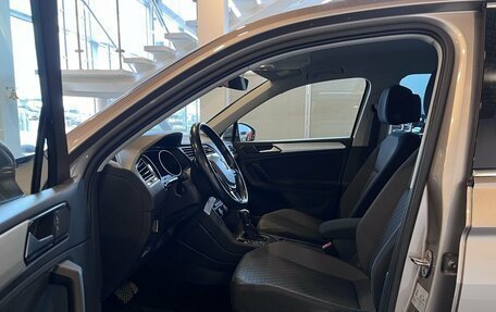 Volkswagen Tiguan II, 2017 год, 2 490 000 рублей, 16 фотография