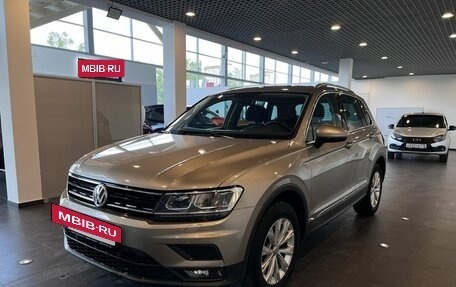 Volkswagen Tiguan II, 2017 год, 2 490 000 рублей, 7 фотография