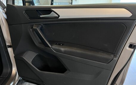 Volkswagen Tiguan II, 2017 год, 2 490 000 рублей, 28 фотография
