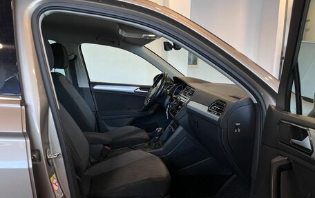 Volkswagen Tiguan II, 2017 год, 2 490 000 рублей, 29 фотография