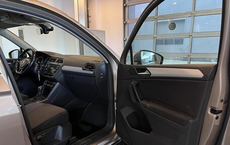 Volkswagen Tiguan II, 2017 год, 2 490 000 рублей, 27 фотография