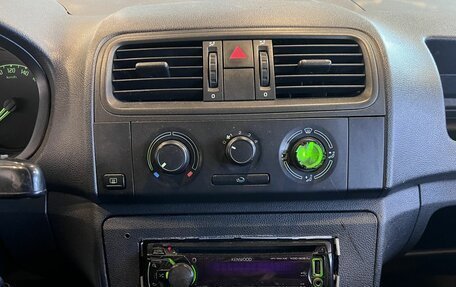 Skoda Fabia II, 2007 год, 300 000 рублей, 13 фотография