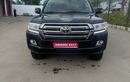 Toyota Land Cruiser 200, 2016 год, 7 100 000 рублей, 1 фотография