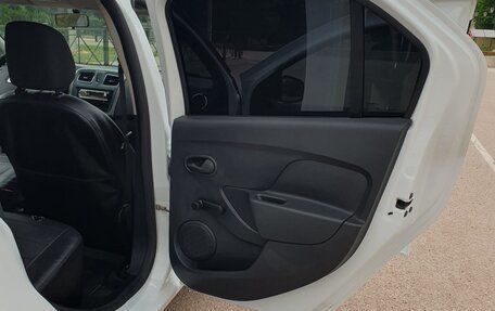 Renault Logan II, 2016 год, 1 200 000 рублей, 9 фотография