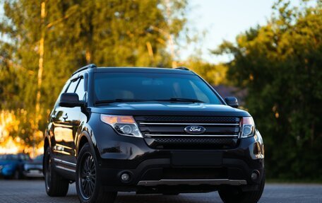 Ford Explorer VI, 2013 год, 2 000 000 рублей, 3 фотография