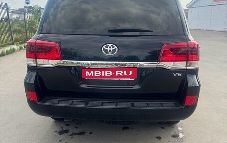 Toyota Land Cruiser 200, 2016 год, 7 100 000 рублей, 6 фотография
