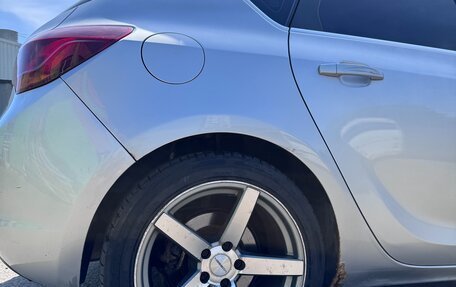 Opel Astra J, 2010 год, 670 000 рублей, 25 фотография