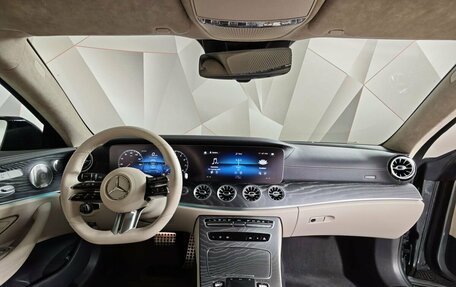 Mercedes-Benz E-Класс, 2021 год, 5 400 000 рублей, 14 фотография