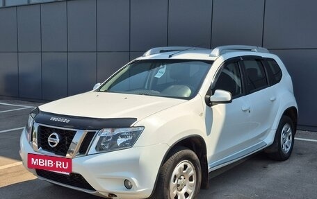 Nissan Terrano III, 2016 год, 1 215 000 рублей, 3 фотография