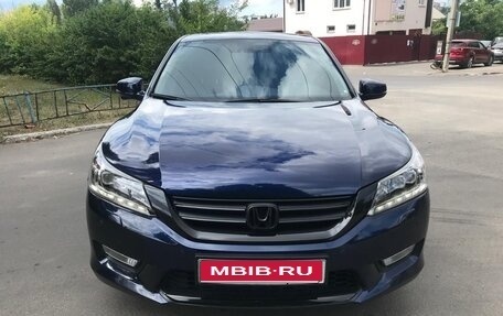 Honda Accord IX рестайлинг, 2013 год, 1 870 000 рублей, 1 фотография