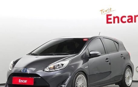 Toyota Prius c I, 2018 год, 1 450 000 рублей, 1 фотография