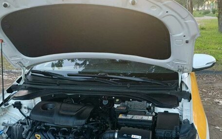 Hyundai Elantra VI рестайлинг, 2019 год, 775 000 рублей, 6 фотография