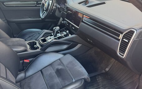 Porsche Cayenne III, 2020 год, 10 500 000 рублей, 12 фотография